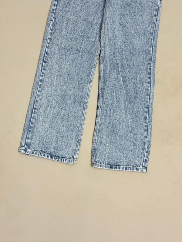 Straight Fit Cloud Wash
