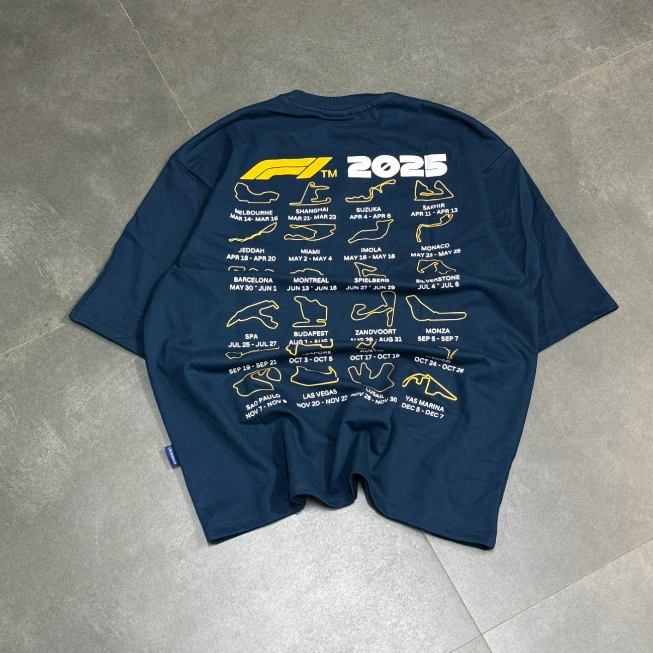 Five Sleeve Tshirt (L)
