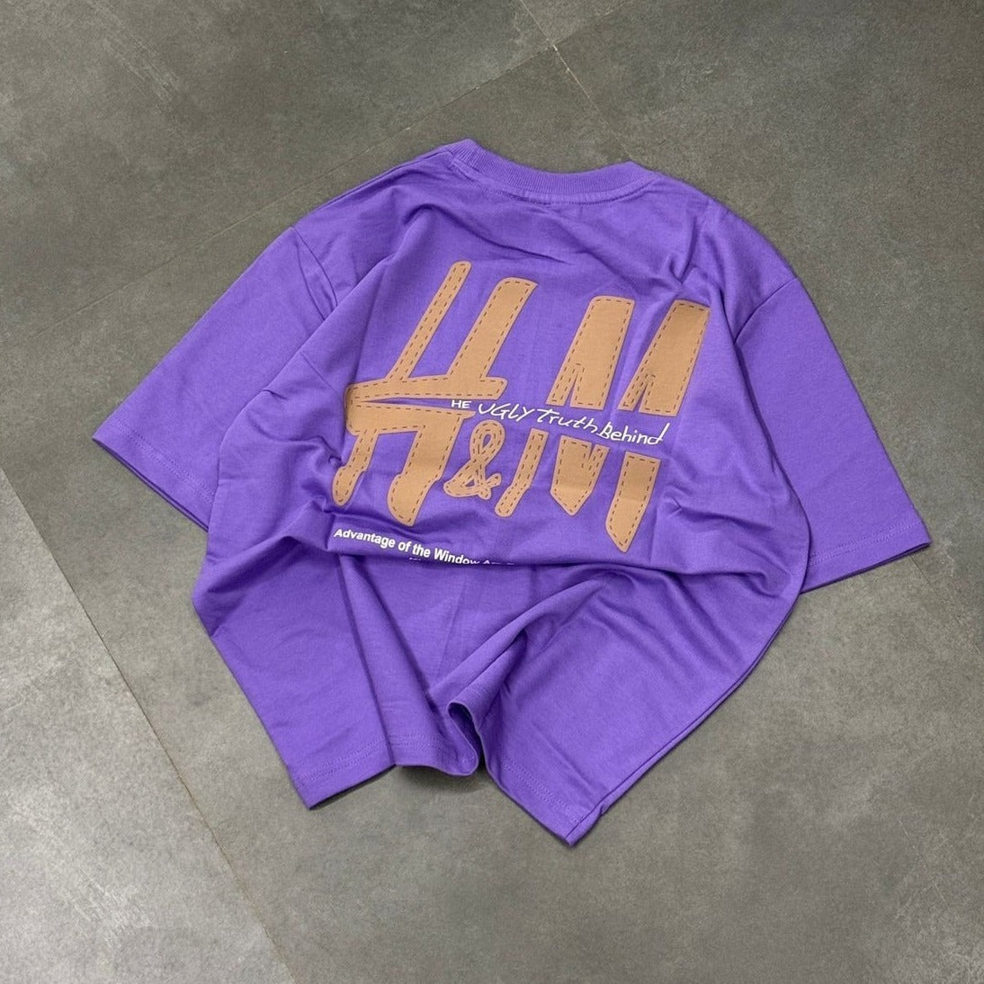 Five Sleeve Tshirt (L,XL)