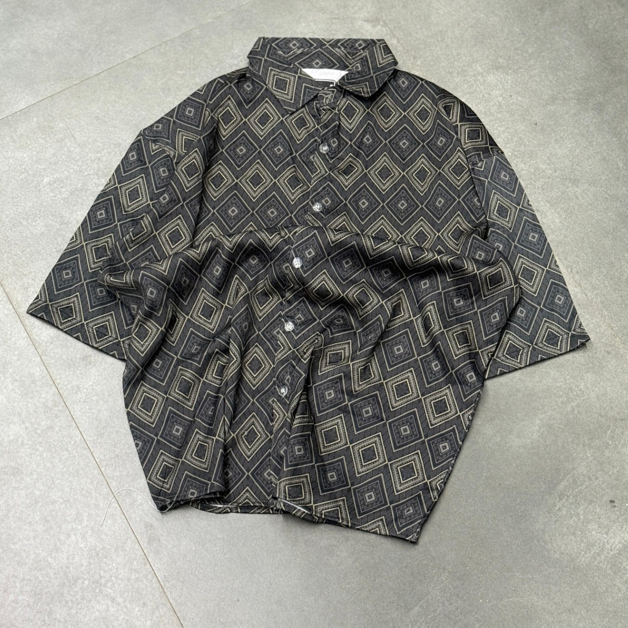 Five Sleeve Shirt (XL)