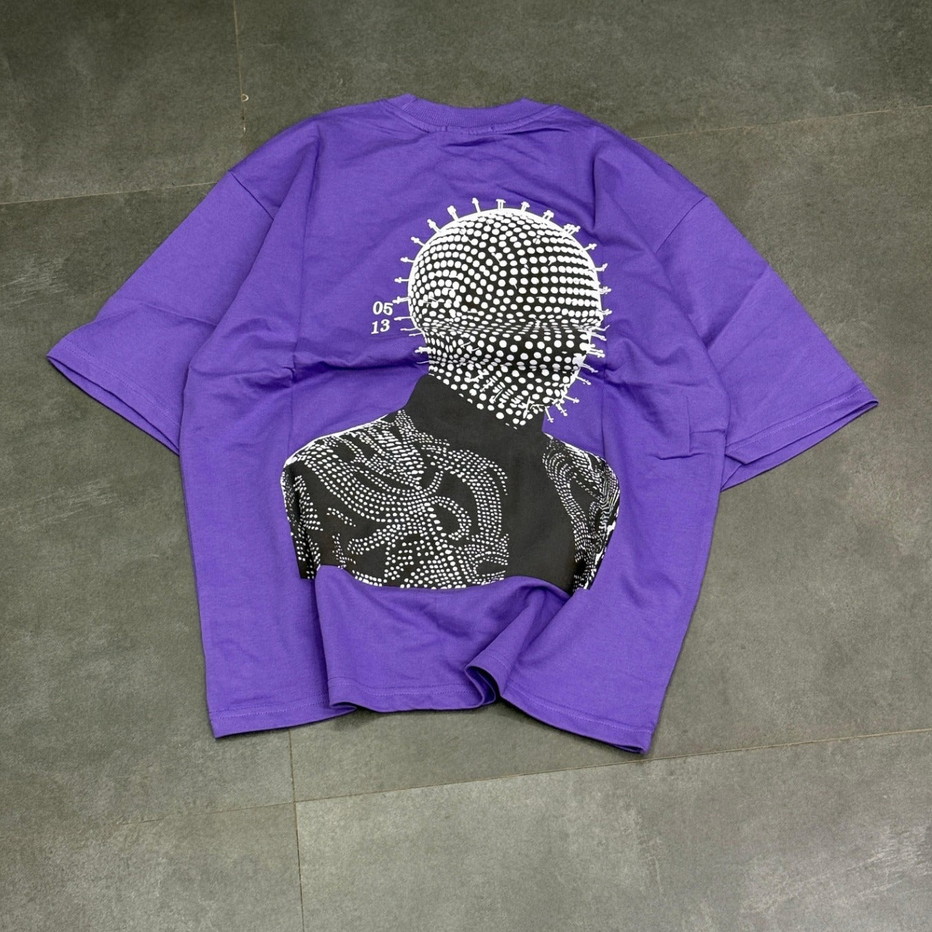 Five Sleeve Tshirt (L,XL)