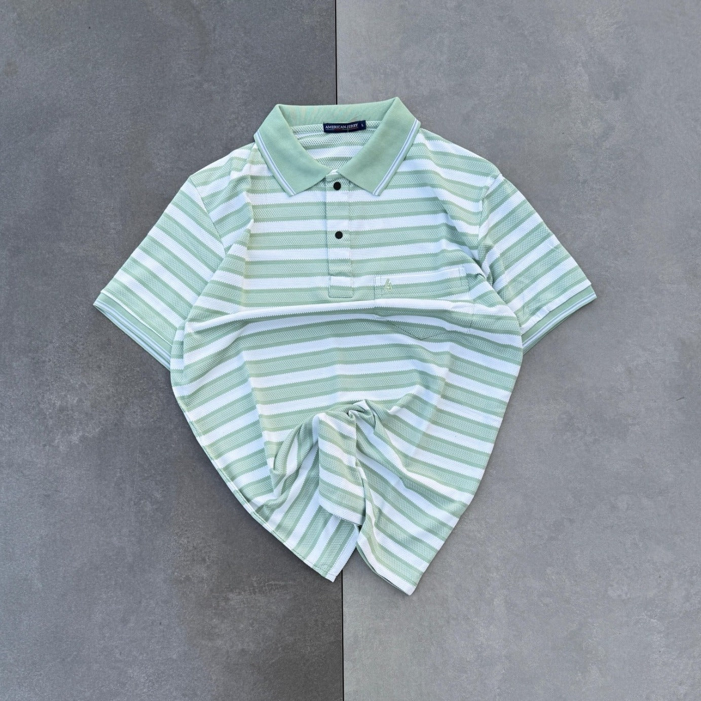 Collar Tshirt (L)