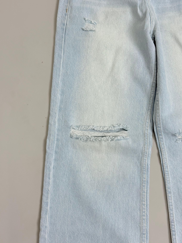 Knee Cut Baggy
