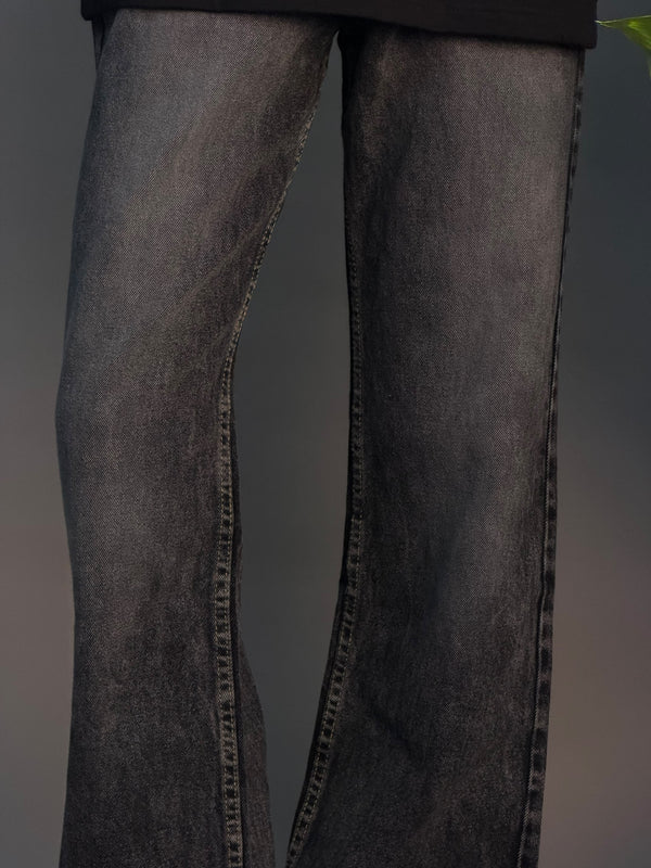 CHARCOAL SHADE SEMI BAGGY JEAN