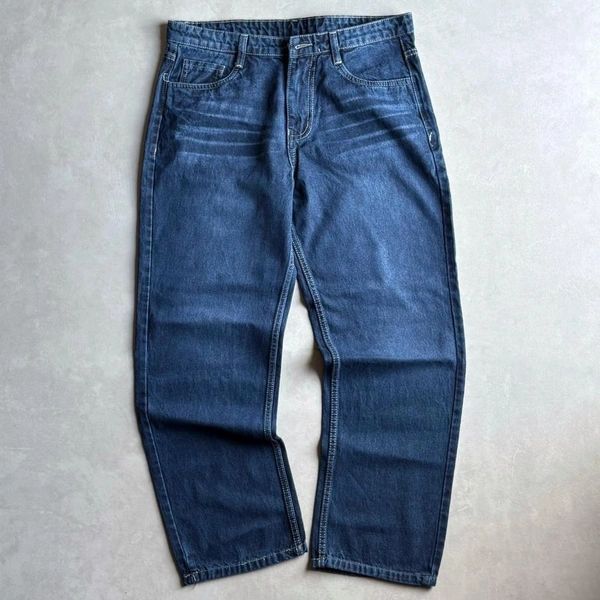 Whisker Straight Fit jeans